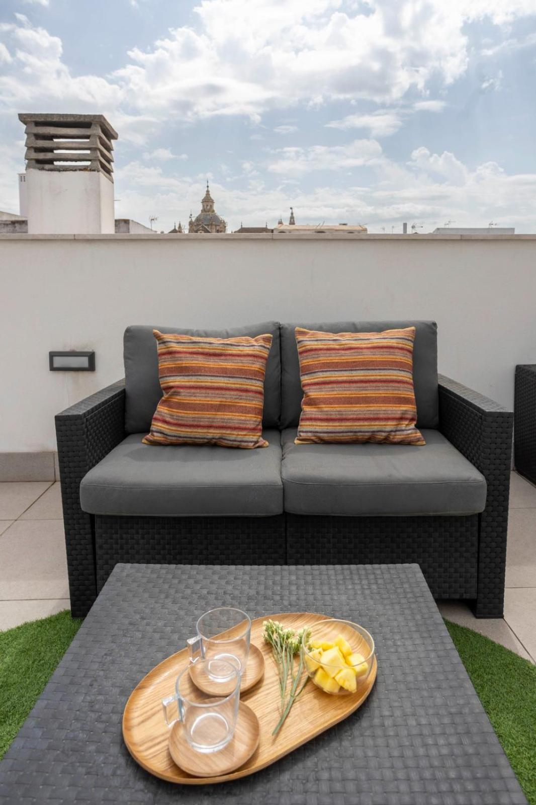Private & Pool Goyeneta Sevilla Urban Apartment Luaran gambar